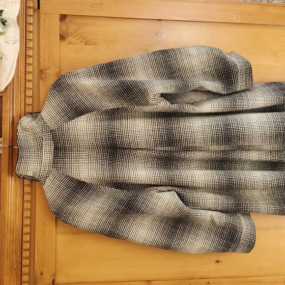 Vintage wool swing coat. - Picture 3 of 8